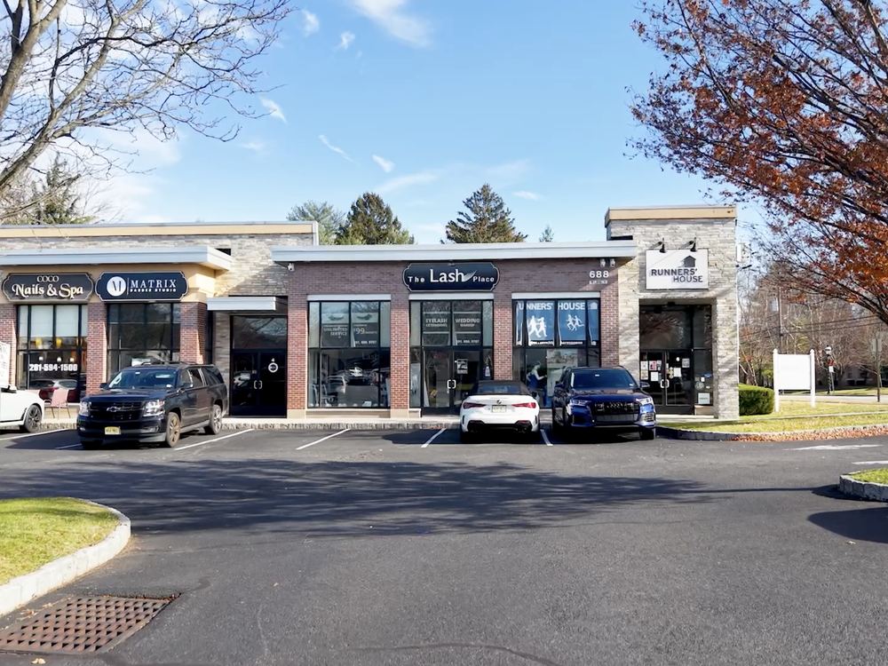River Vale Plaza storefronts, 688 Westwood Avenue